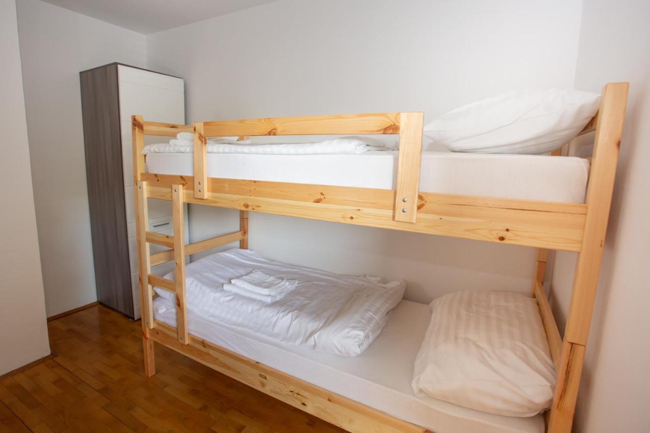 Hostel Lakebled Habitación foto