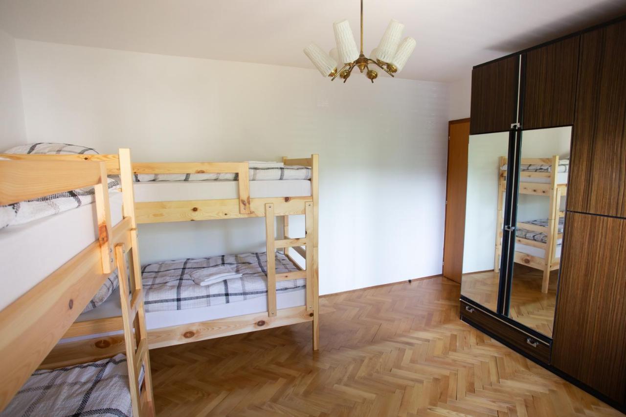 Hostel Lakebled Habitación foto